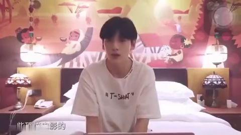 村长吃瓜视频在线播放,揭秘乡村生活趣味瞬间