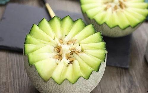 黑色蜜瓜怎么吃最好吃视频,视频教你如何吃出最佳口感