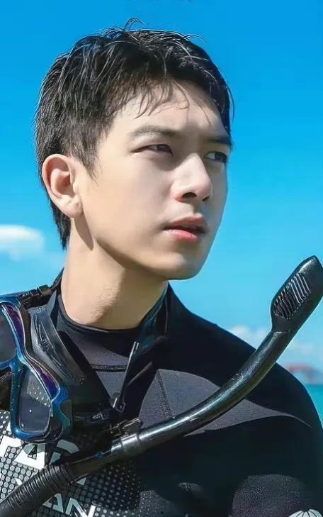 脏辫男明星吃瓜视频,揭秘娱乐圈幕后真相