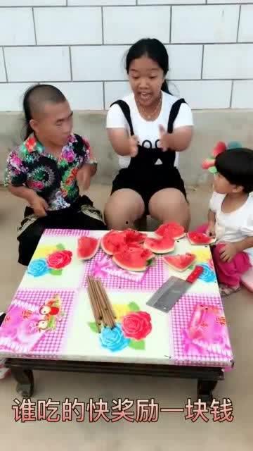 吃瓜媳妇儿的视频,短视频中的趣味生活瞬间