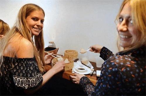 外国人姐妹吃瓜视频网站,揭秘热门视频网站幕后故事