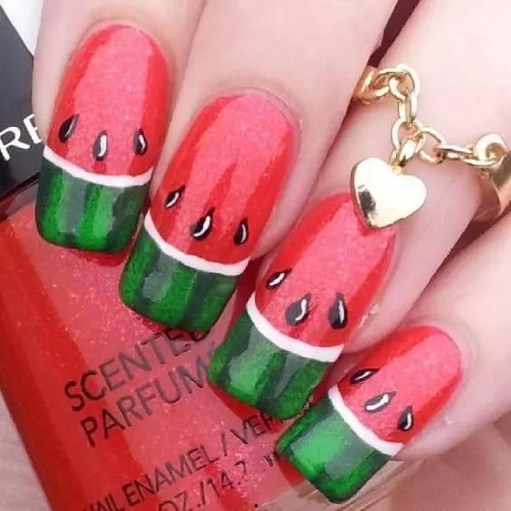 娱乐吃瓜酱美甲视频下载