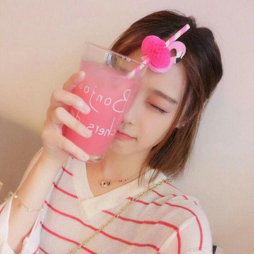 吃瓜视频粉色系头像女